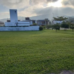 Terrenos Residenciais com 375m², no bairro São João Do Rio Vermelho em Florianópolis