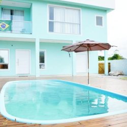 Casa Residencial com 240m², 4 quartos, 3 suítes, 2 garagens, no bairro Jurerê em Florianópolis