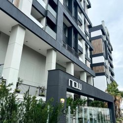 Apartamentos com 77m², 2 quartos (sendo 2 suítes), 2 garagens, no bairro Estreito em Florianópolis