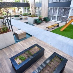 Apartamentos com 77m², 2 quartos, 2 suítes, 2 garagens, no bairro Estreito em Florianópolis
