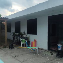 Casa Residencial com 180m², 2 quartos, 2 suítes, 3 garagens, no bairro Ratones em Florianópolis