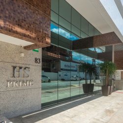 Sala com 156m², 4 garagens, no bairro Centro em Florianópolis