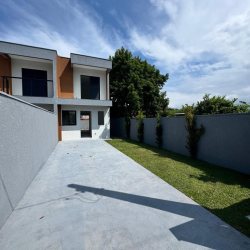 Casa Residencial com 99m², 2 quartos, 2 garagens, no bairro São João Do Rio Vermelho em Florianópolis