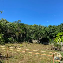 Terrenos Residenciais com 822m², no bairro Cachoeira Do Bom Jesus em Florianópolis