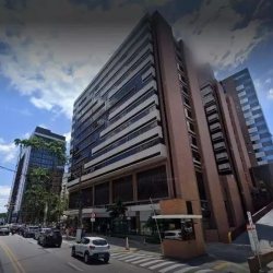 Sala com 76m², 2 garagens, no bairro Centro em Florianópolis