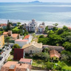 Terrenos Residenciais com 434m², no bairro Ingleses do Rio Vermelho em Florianópolis