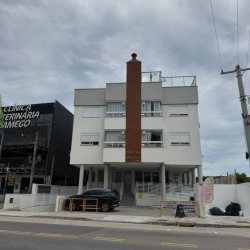 Apartamentos com 43m², 1 quarto, 1 garagem, no bairro Canasvieiras em Florianópolis