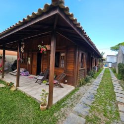 Casa Residencial com 82m², 2 quartos, 1 suíte, 1 garagem, no bairro Campeche em Florianópolis