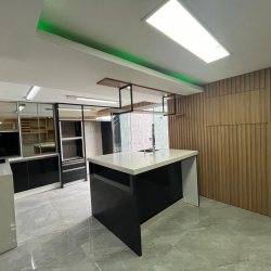 Casa Residencial com 182m², 3 quartos, 1 suíte, 2 garagens, no bairro Potecas em São José