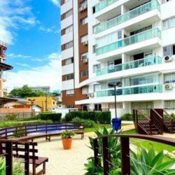 Apartamentos com 106m², 3 quartos, 1 suíte, 2 garagens, no bairro Barreiros em São José