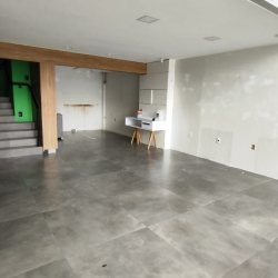 Loja com 68m², no bairro Centro em Florianópolis