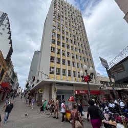 Sala com 33m², no bairro Centro em Florianópolis