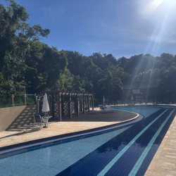 Cobertura com 196m², 3 quartos (sendo 1 suíte), 2 garagens, no bairro Carvoeira em Florianópolis