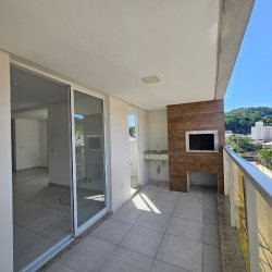 Apartamentos com 93m², 3 quartos, 1 suíte, 2 garagens, no bairro Rio Caveiras em Biguaçu