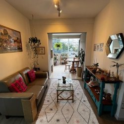 Apartamentos com 83m², 2 quartos, 1 suíte, 2 garagens, no bairro Capoeiras em Florianópolis