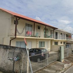 Casa Residencial com 90m², 3 quartos, 1 suíte, 2 garagens, no bairro Serraria em São José