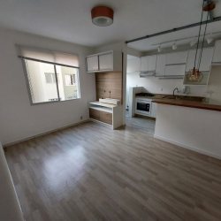 Apartamentos com 41m², 1 quarto, 1 garagem, no bairro Agronômica em Florianópolis