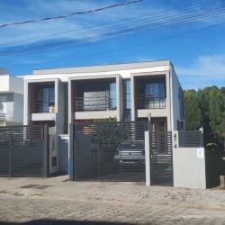Casa Residencial com 117m², 3 quartos, 1 suíte, 2 garagens, no bairro Campeche em Florianópolis