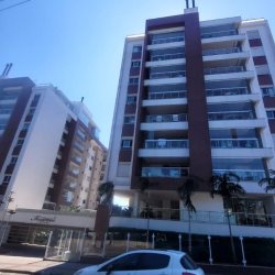 Apartamentos com 94m², 3 quartos, 1 suíte, 2 garagens, no bairro Capoeiras em Florianópolis