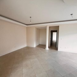 Cobertura com 170m², 3 quartos, 1 suíte, 2 garagens, no bairro Carvoeira em Florianópolis