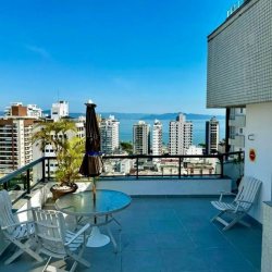 Apartamentos com 137m², 4 quartos, 2 suítes, 2 garagens, no bairro Centro em Florianópolis