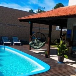 Casa Residencial com 300m², 3 quartos, 4 garagens, no bairro São João Do Rio Vermelho em Florianópolis
