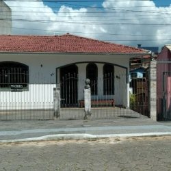 Casa Residencial com 125m², 4 quartos, 2 suítes, 5 garagens, no bairro Jardim Atlântico em Florianópolis