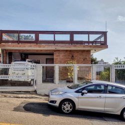 Casa Residencial com 48m², 2 quartos, 20 garagens, no bairro Ipiranga em São José