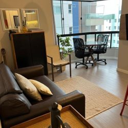 Flat com 44m², 1 quarto, 1 garagem, no bairro Centro em Florianópolis
