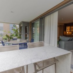 Apartamentos com 164m², 3 quartos, 3 suítes, 3 garagens, no bairro Cacupé em Florianópolis