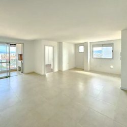 Apartamentos com 132m², 3 quartos, 3 suítes, 2 garagens, no bairro Estreito em Florianópolis