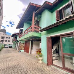 Casa Residencial com 90m², 3 quartos, 1 garagem, no bairro Ingleses do Rio Vermelho em Florianópolis