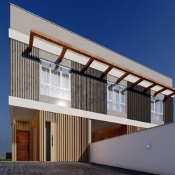 Casa Residencial com 140m², 3 quartos, 3 suítes, 2 garagens, no bairro Campeche em Florianópolis