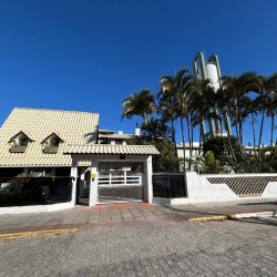 Apartamentos com 61m², 1 quarto, 1 garagem, no bairro Ingleses em Florianópolis