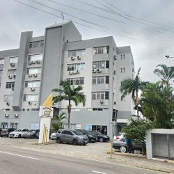 Sala com 40m², 1 garagem, no bairro Estreito em Florianópolis