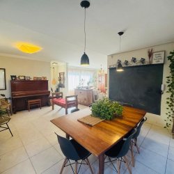 Casa em Condomínio com 17500m², 3 quartos, 3 suítes, 2 garagens, no bairro Lagoa Da Conceição em Florianópolis