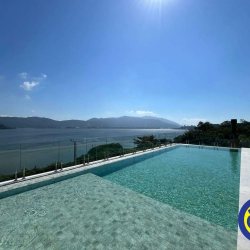 Loft com 55m², 1 quarto, 1 garagem, no bairro Lagoa Da Conceição em Florianópolis