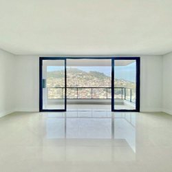 Apartamentos com 123m², 3 quartos, 1 suíte, 3 garagens, no bairro Agronômica em Florianópolis