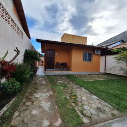 Casa Residencial com 50m², 2 quartos, 2 garagens, no bairro Ingleses do Rio Vermelho em Florianópolis