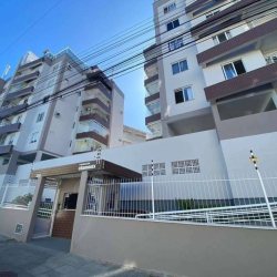 Apartamentos com 60m², 2 quartos, 1 garagem, no bairro Capoeiras em Florianópolis