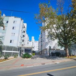 Cobertura com 183m², 3 quartos, 1 suíte, 2 garagens, no bairro Carvoeira em Florianópolis