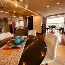 Apartamentos com 170m², 2 quartos (sendo 1 suíte), 2 garagens, no bairro Balneário em Florianópolis