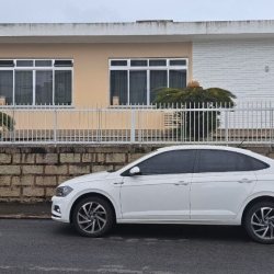 Casa Residencial com 315m², 5 quartos, 3 suítes, 3 garagens, no bairro Capoeiras em Florianópolis