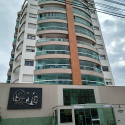 Apartamentos com 106m², 3 quartos, 1 suíte, 1 garagem, no bairro Canto em Florianópolis