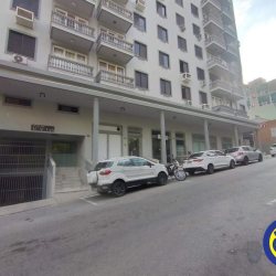 Loja com 78m², no bairro Centro em Florianópolis