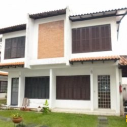 Casa em Condomínio com 70m², 2 quartos, 1 garagem, no bairro Canasvieiras em Florianópolis