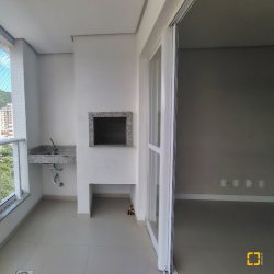 Cobertura com 115m², 3 quartos, 2 suítes, 2 garagens, no bairro Trindade em Florianópolis