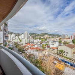 Apartamentos com 113m², 3 quartos, 1 suíte, 2 garagens, no bairro Centro em Florianópolis
