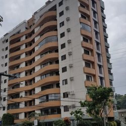 Apartamentos com 109m², 3 quartos, 1 suíte, 1 garagem, no bairro Centro em Florianópolis