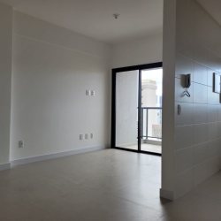 Apartamentos com 73m², 2 quartos (sendo 2 suítes), 1 garagem, no bairro Agronômica em Florianópolis